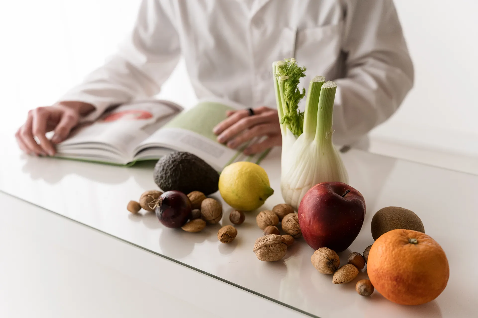 Scatto ravvicinato del nutrizionista Samuele Zei, ritratto professionale